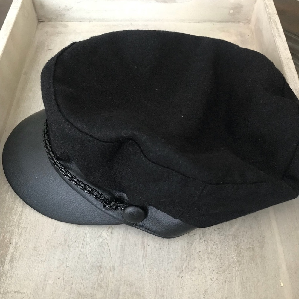 ❌SOLD❌ Bakerboy cap!